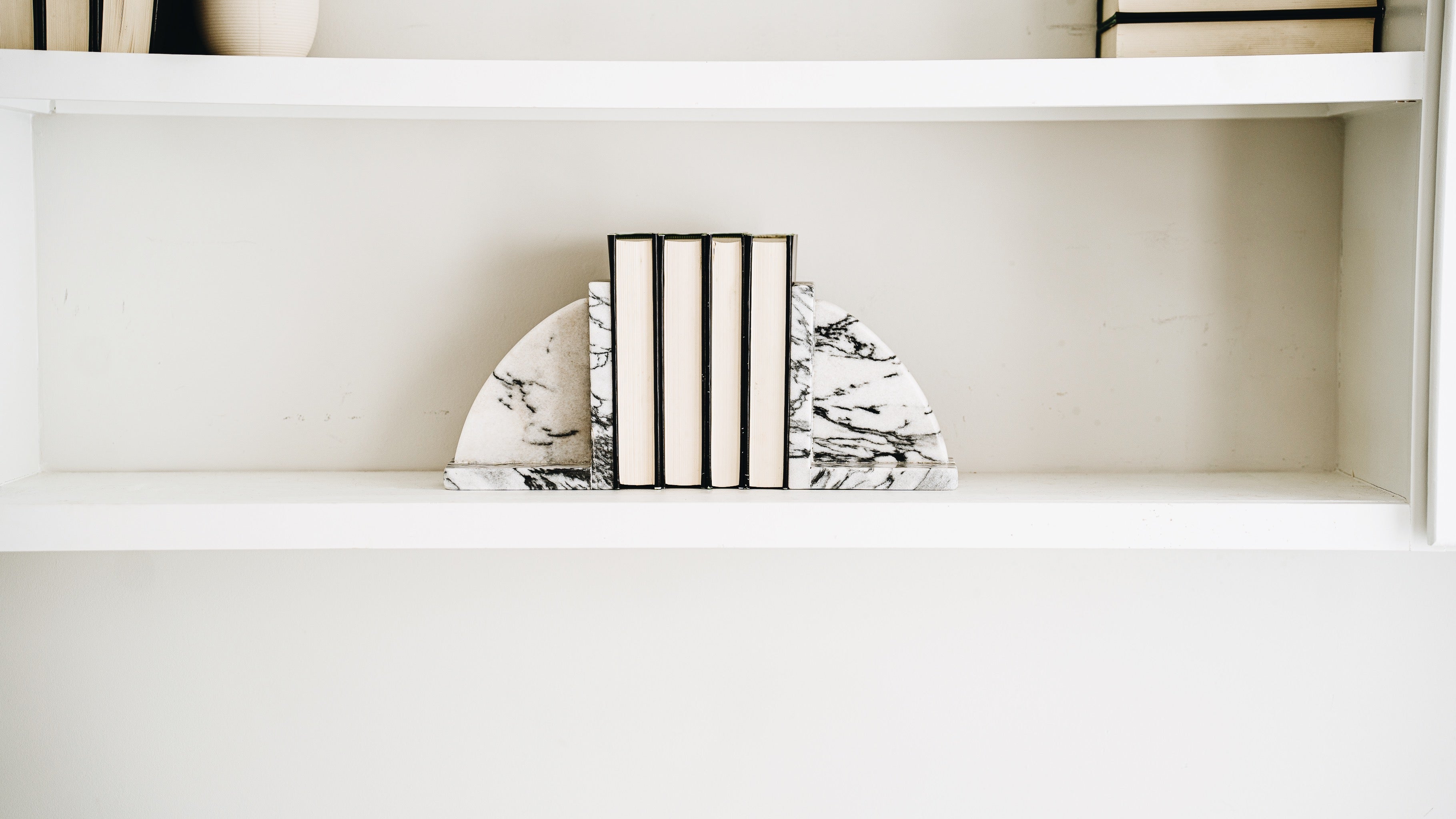 Gifting Ideas for People with a Taste for Simple, Elevated Style